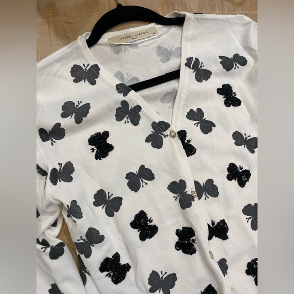 Lifelike Lindarico Italy butterfly sequins rhinestone cardigan top new size 44 - Picture 3 of 12